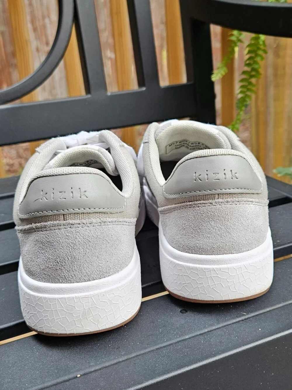 Kizik Prague Sneakers Gray Size Women 8.5 Wide - Men 7 Wide